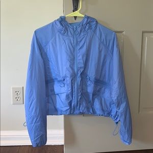Cropped top rain jacket